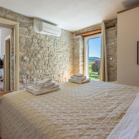 Villa Ana Motovun Esterno foto