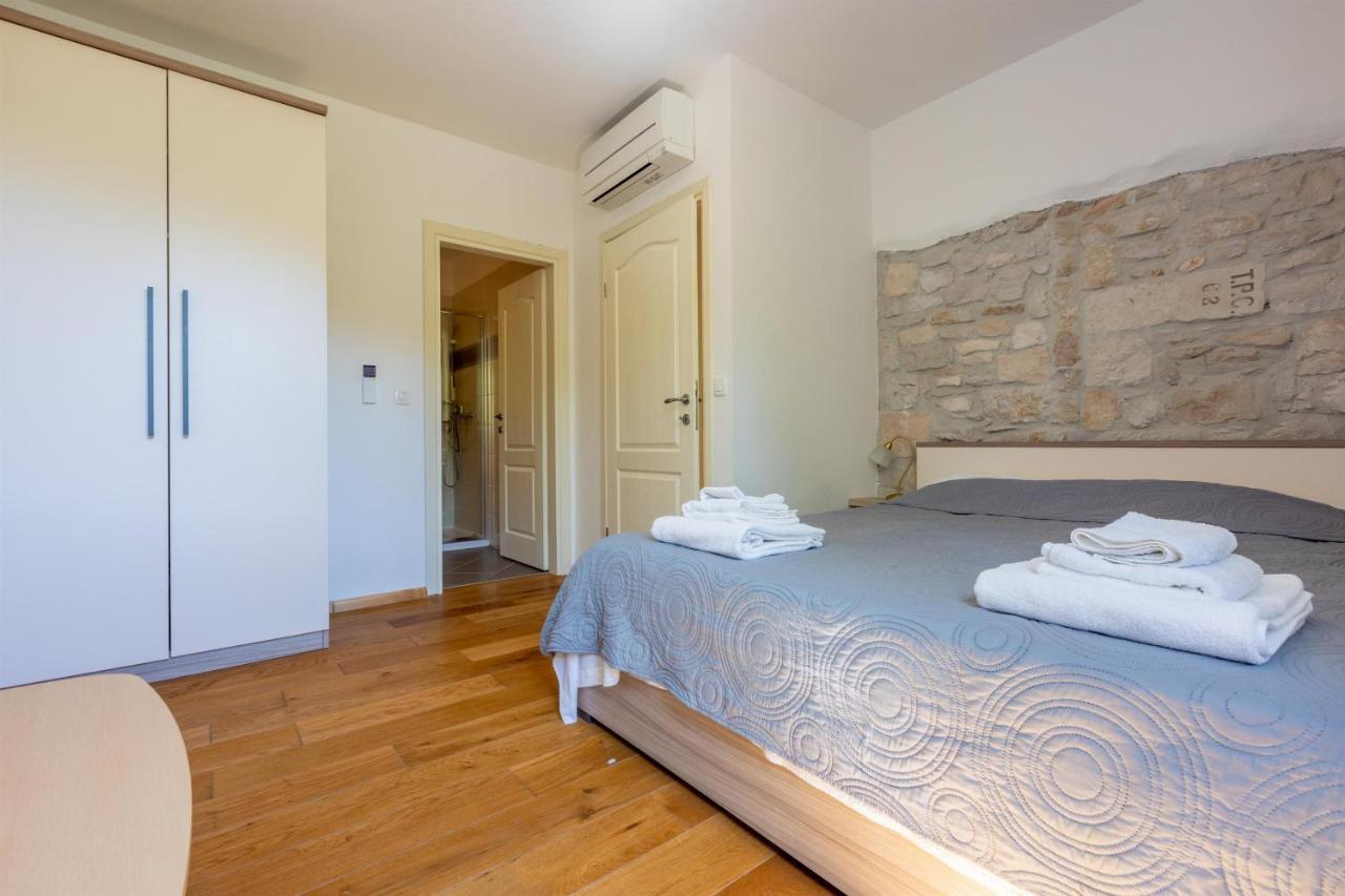 Villa Ana Motovun Esterno foto
