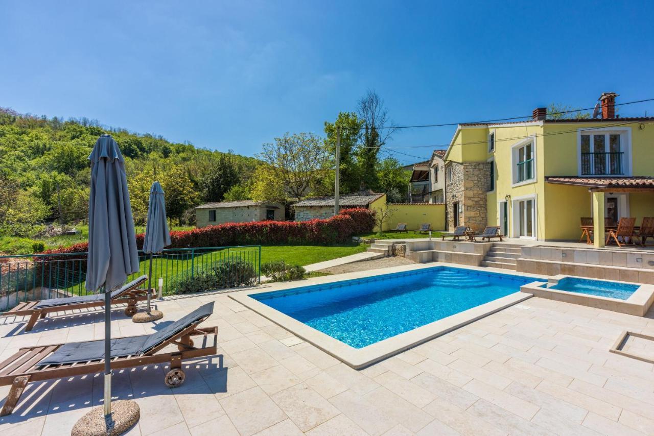 Villa Ana Motovun Esterno foto