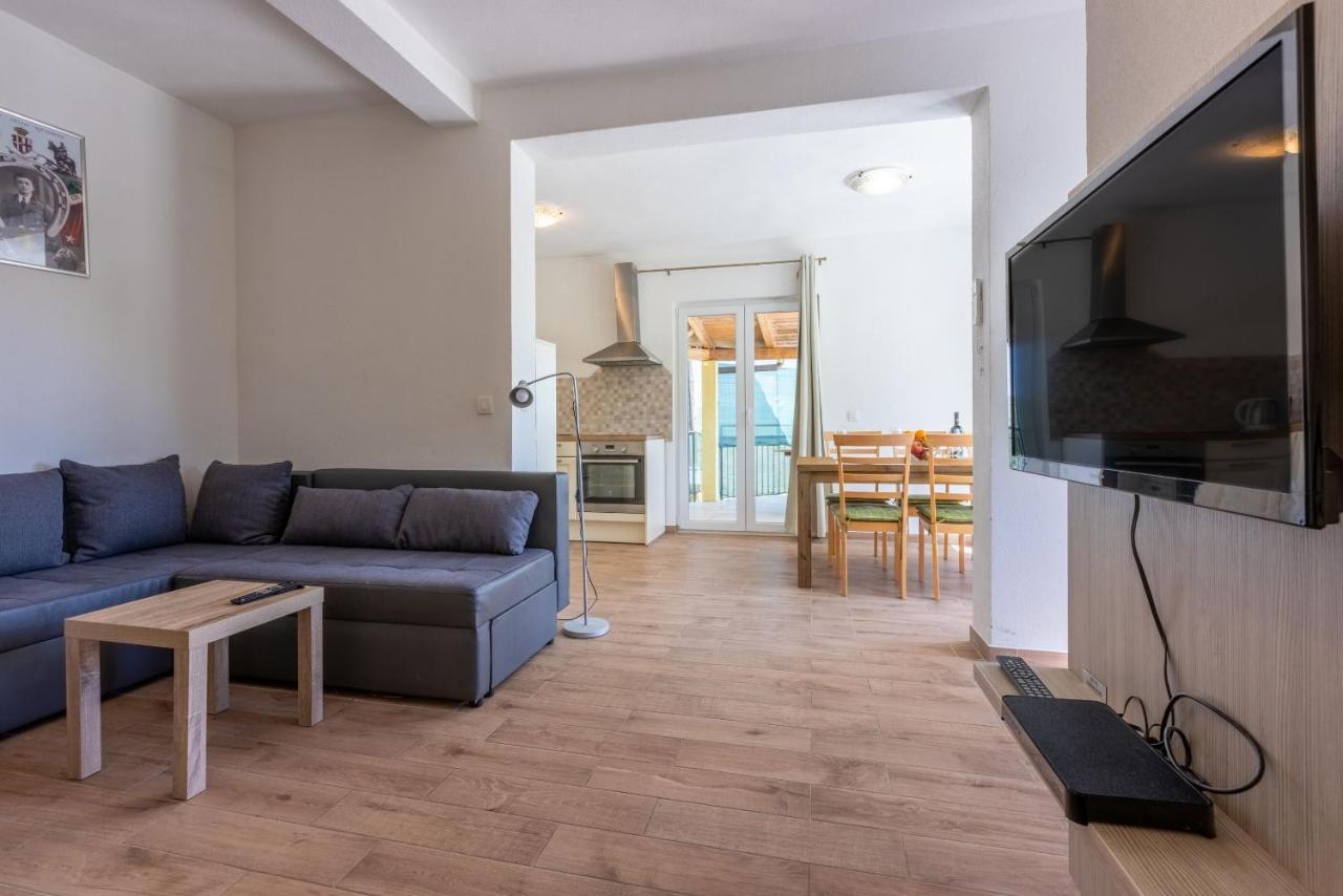 Villa Ana Motovun Esterno foto